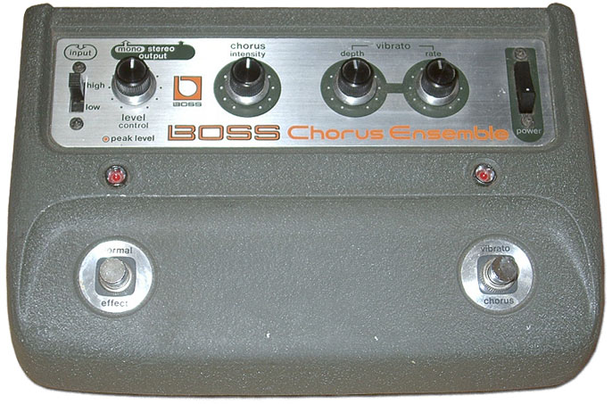 Boss CE-1