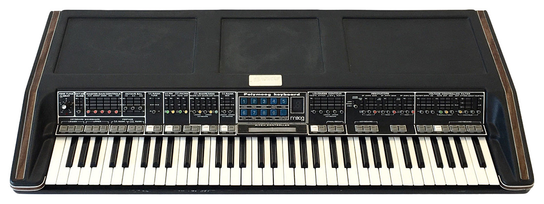 Moog Polymoog 203a
